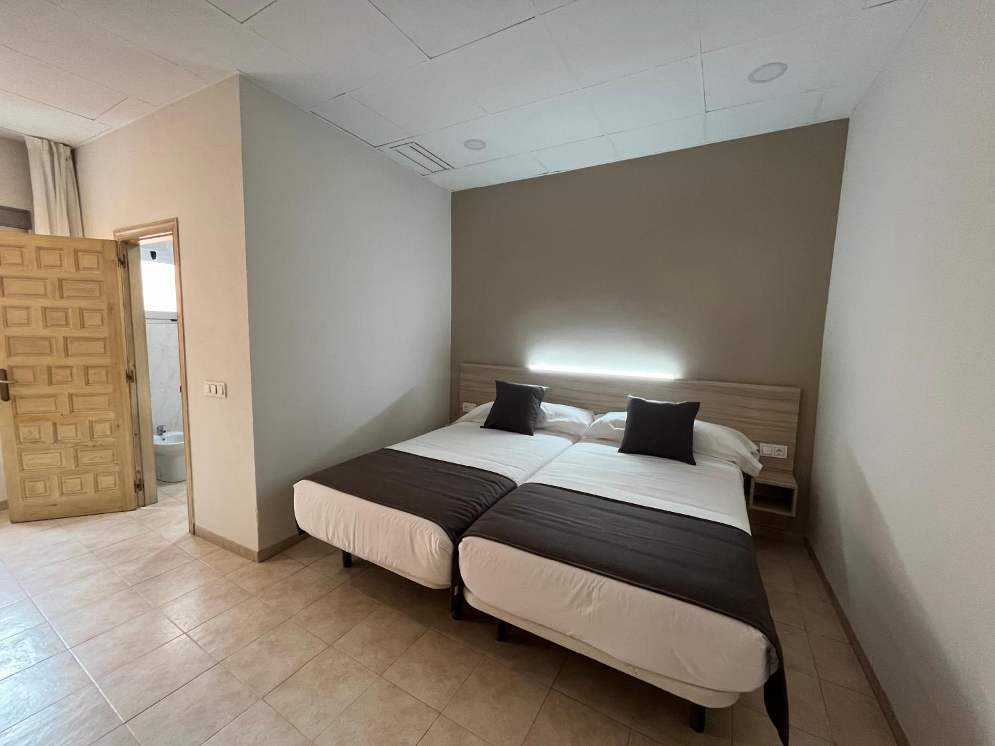 Vas Malaga Ciudad Hotel Bagian luar foto