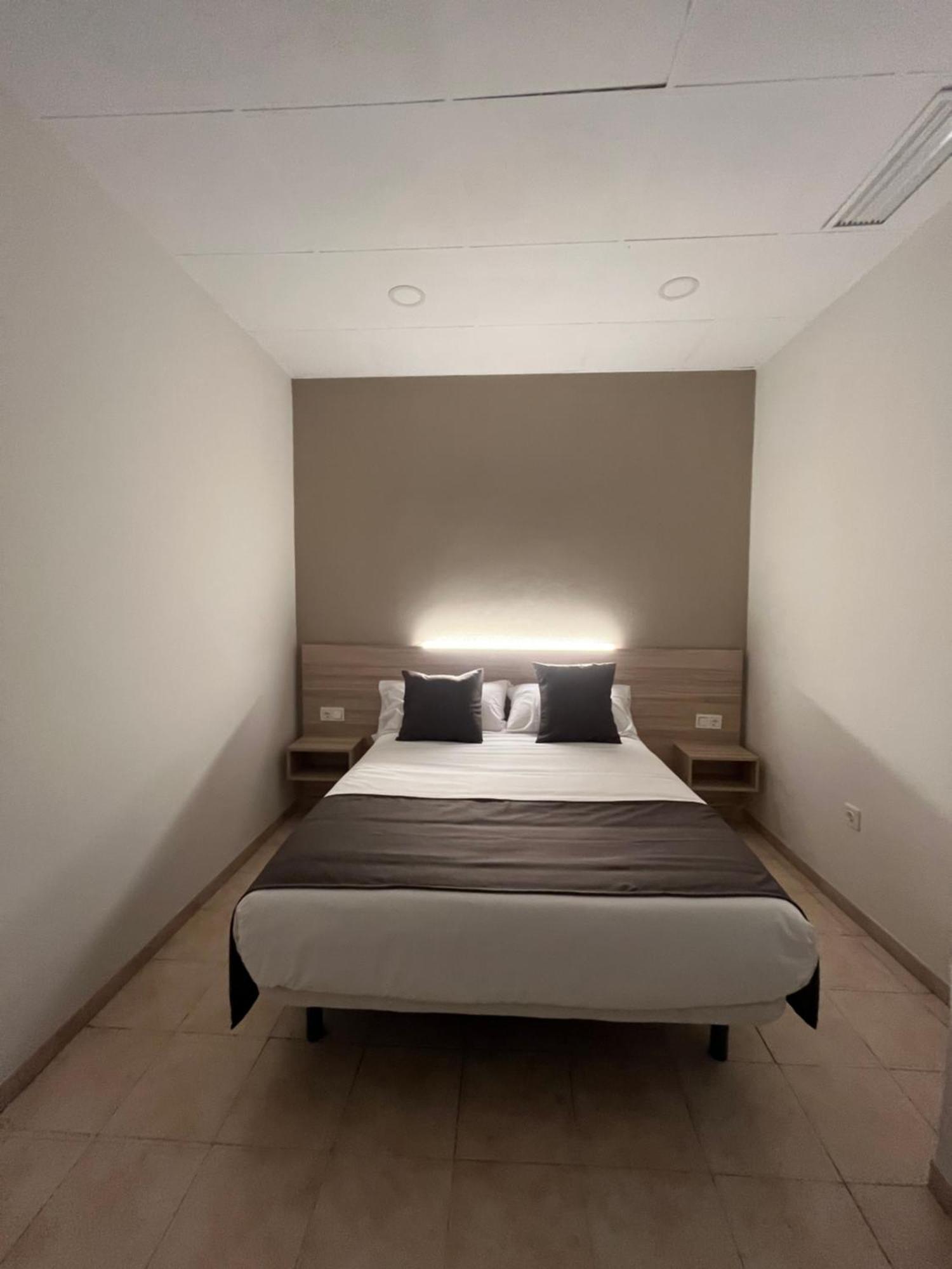 Vas Malaga Ciudad Hotel Bagian luar foto