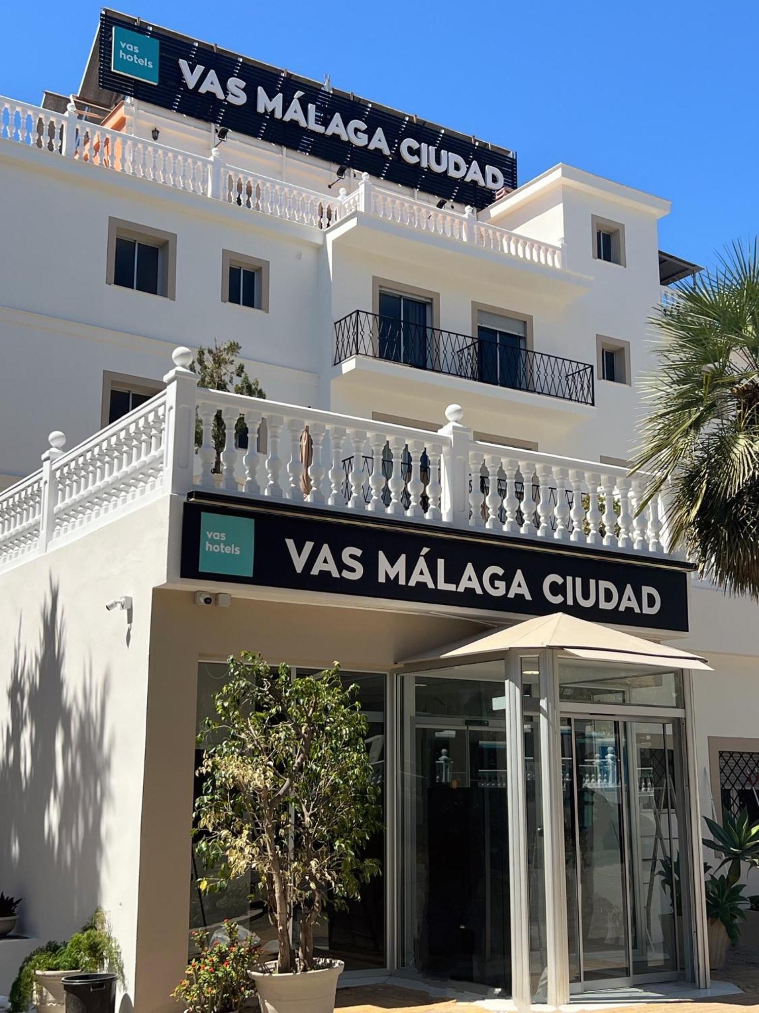 Vas Malaga Ciudad Hotel Bagian luar foto