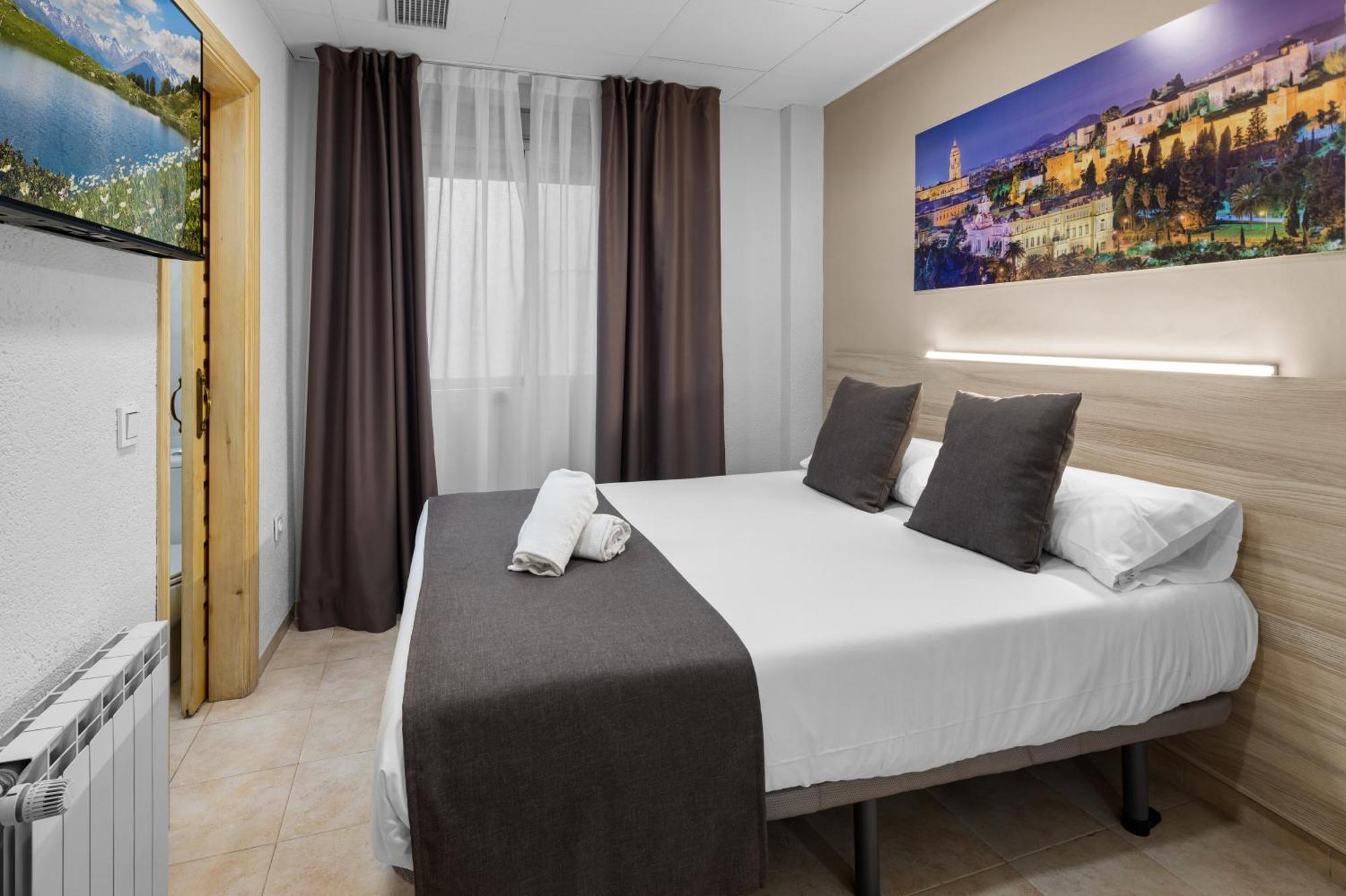 Vas Malaga Ciudad Hotel Bagian luar foto