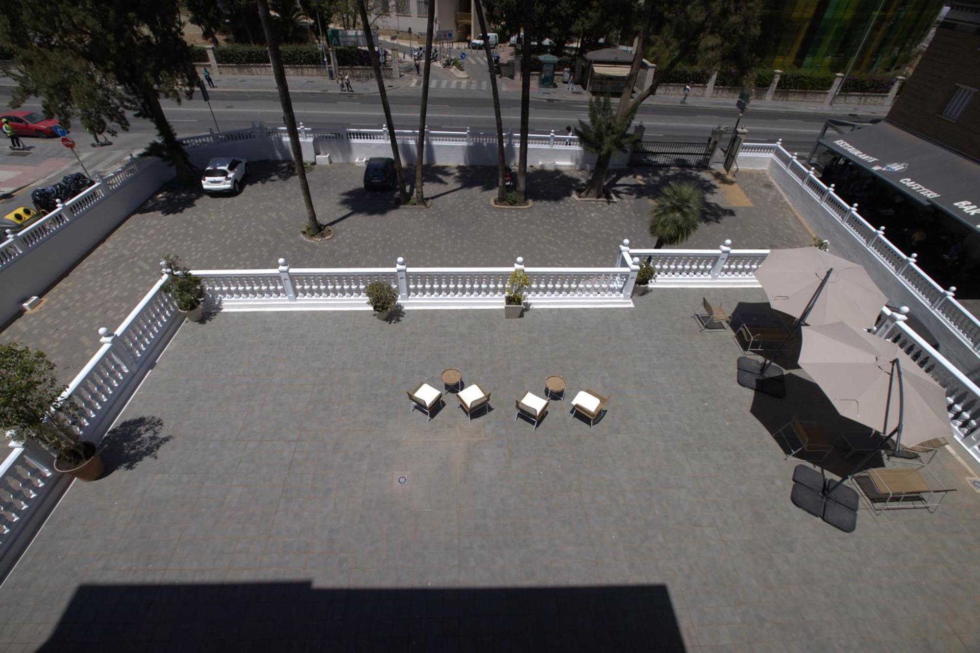 Vas Malaga Ciudad Hotel Bagian luar foto