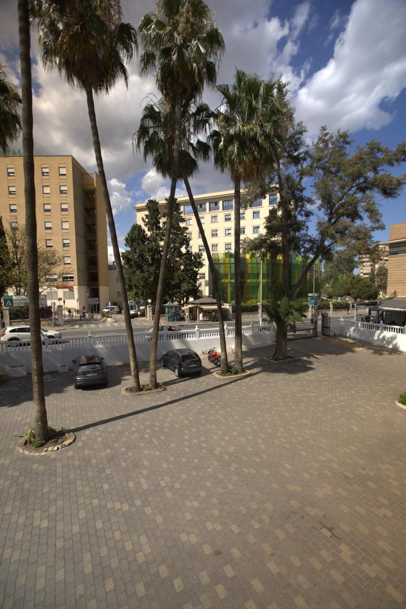 Vas Malaga Ciudad Hotel Bagian luar foto